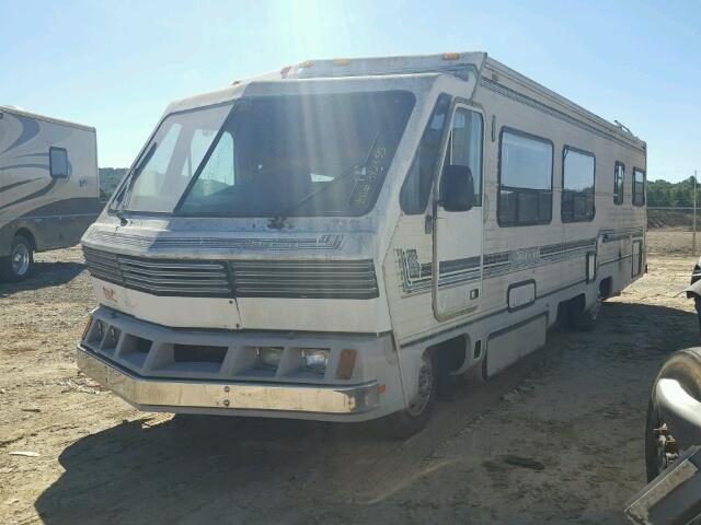 1GBKP37W2F3342335 - 1986 EL DORADO MOTORHOME WHITE photo 2