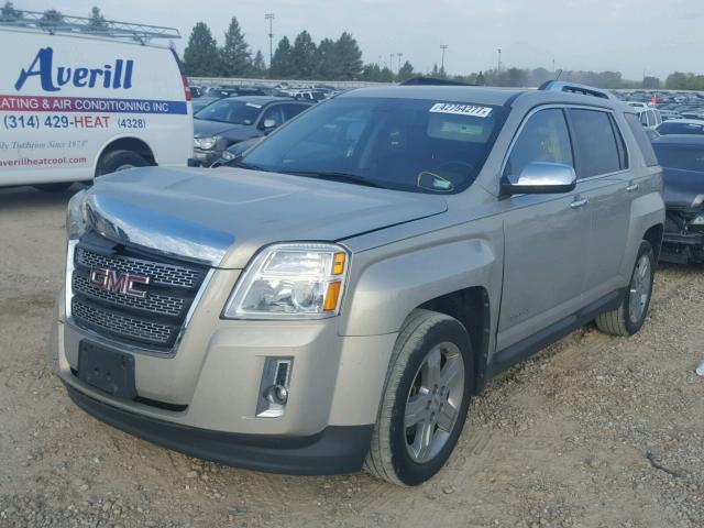 2CTALWEC0B6432877 - 2011 GMC TERRAIN GOLD photo 2