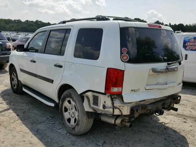 5FNYF482X9B050837 - 2009 HONDA PILOT LX WHITE photo 3