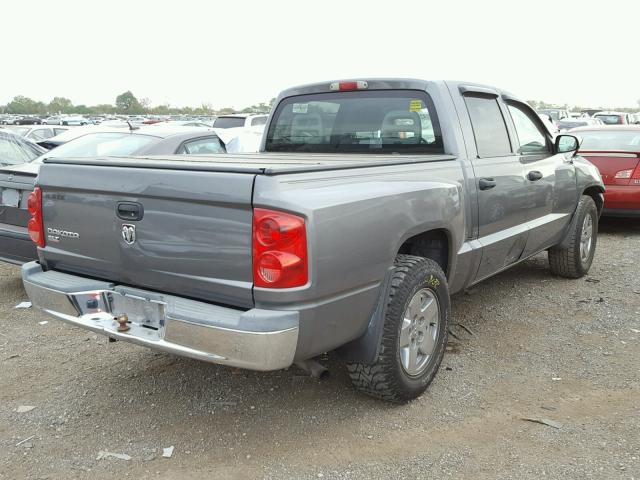 1D7HE48K85S273299 - 2005 DODGE DAKOTA QUA GRAY photo 4