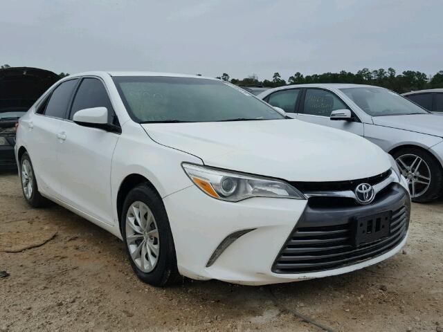 4T4BF1FK1FR470787 - 2015 TOYOTA CAMRY LE WHITE photo 1