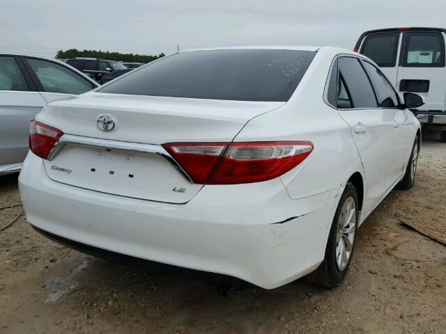 4T4BF1FK1FR470787 - 2015 TOYOTA CAMRY LE WHITE photo 4