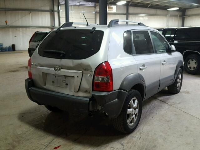 KM8JN72DX5U138056 - 2005 HYUNDAI TUCSON GLS SILVER photo 4