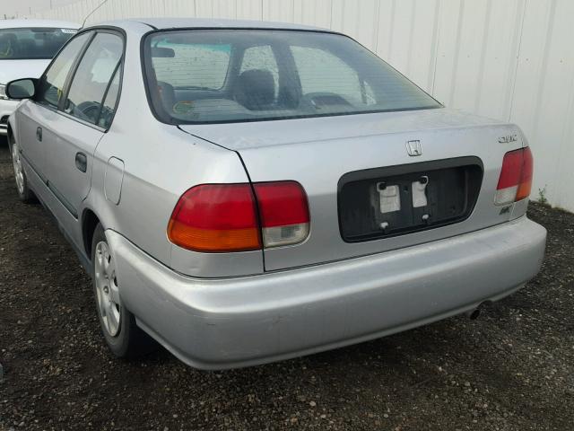 2HGEJ6629WH533226 - 1998 HONDA CIVIC DX SILVER photo 3