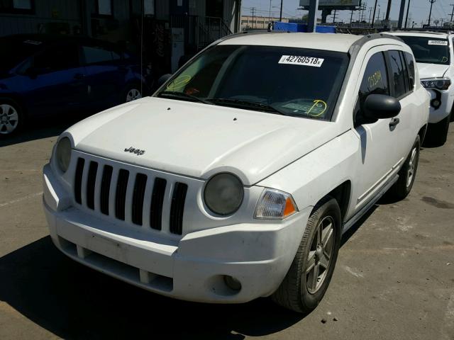 1J8FT47W68D691874 - 2008 JEEP COMPASS SP WHITE photo 2