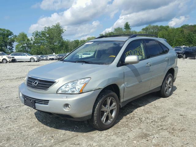 JTJHW31U572028067 - 2007 LEXUS RX 400H SILVER photo 2