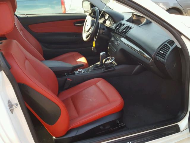 WBAUP9C59DVS94982 - 2013 BMW 128 I WHITE photo 5
