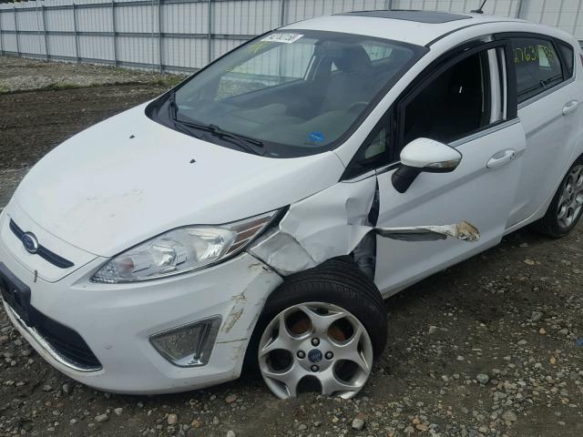 3FADP4FJ4BM178150 - 2011 FORD FIESTA SES WHITE photo 9