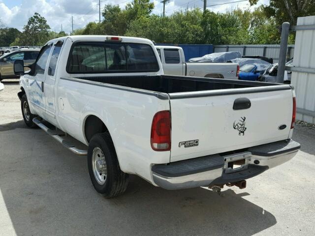 1FTNX20L32EA09420 - 2002 FORD F250 WHITE photo 3