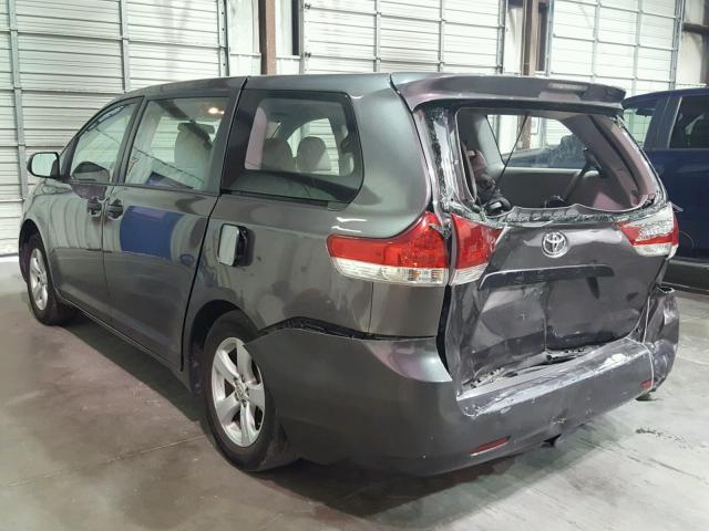 5TDKA3DC1CS012686 - 2012 TOYOTA SIENNA BAS GRAY photo 3