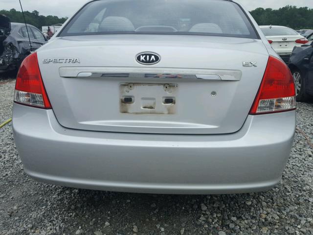 KNAFE121785521137 - 2008 KIA SPECTRA EX SILVER photo 9