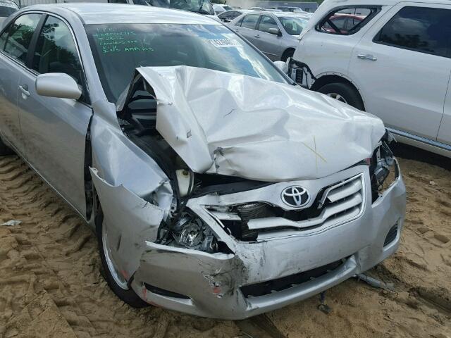 4T1BF3EK5BU663218 - 2011 TOYOTA CAMRY SILVER photo 9