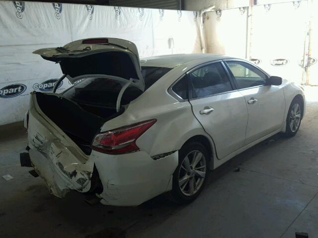 1N4AL3AP8DC913558 - 2013 NISSAN ALTIMA WHITE photo 4