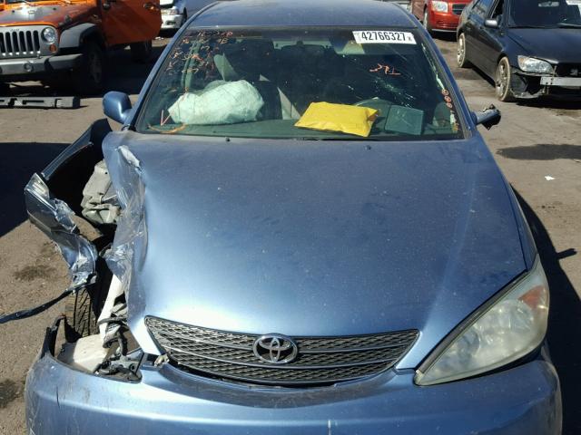 4T1BE32K33U201281 - 2003 TOYOTA CAMRY LE ლურჯი ფოტო 7