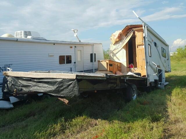 4X4FCAL2X6G089395 - 2006 FORR CARDINAL WHITE photo 4