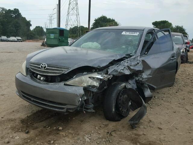 4T1BE32K44U881452 - 2004 TOYOTA CAMRY LE ნაცრისფერი ფოტო 2