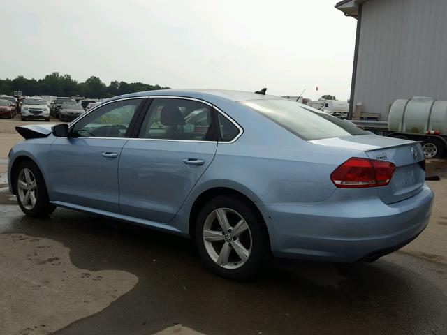 1VWBP7A33DC135075 - 2013 VOLKSWAGEN PASSAT SE BLUE photo 3