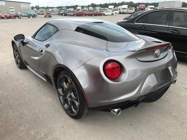 ZARBAAA41FM162434 - 2015 ALFA ROMEO 4C GRAY photo 3