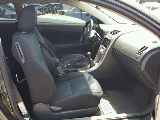 JTKDE177050059075 - 2005 TOYOTA SCION TC 灰色 照片 5