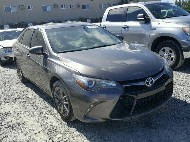 4T1BF1FK1GU565152 - 2016 TOYOTA CAMRY GRAY photo 1