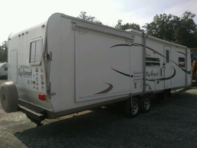 N0V1N42774668 - 2006 FORS CAMPER WHITE photo 4