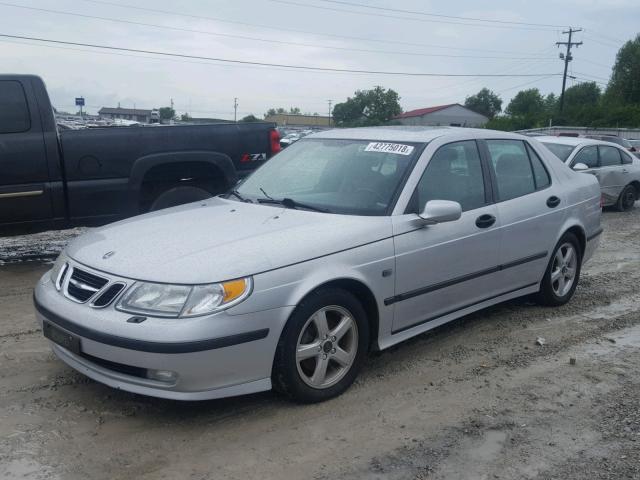 YS3ED45A843514422 - 2004 SAAB 9-5 ARC SILVER photo 2