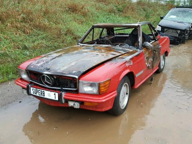 10704412008545 - 1973 MERCEDES-BENZ 320 RED photo 2