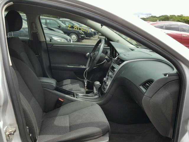 1G1ZC5EU9BF358584 - 2011 CHEVROLET MALIBU 1LT SILVER photo 5