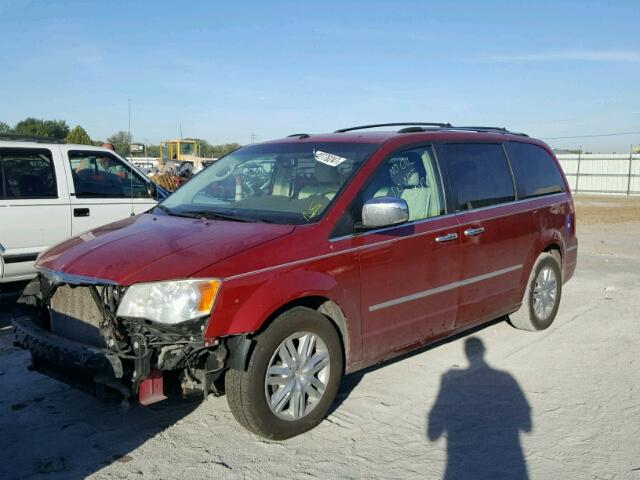 2A8HR64X58R688316 - 2008 CHRYSLER TOWN & COU RED photo 2