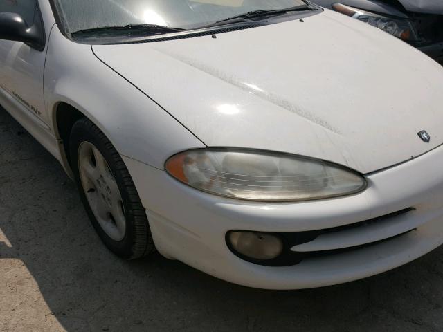 2B3HD76V9YH299760 - 2000 DODGE INTREPID R WHITE photo 9