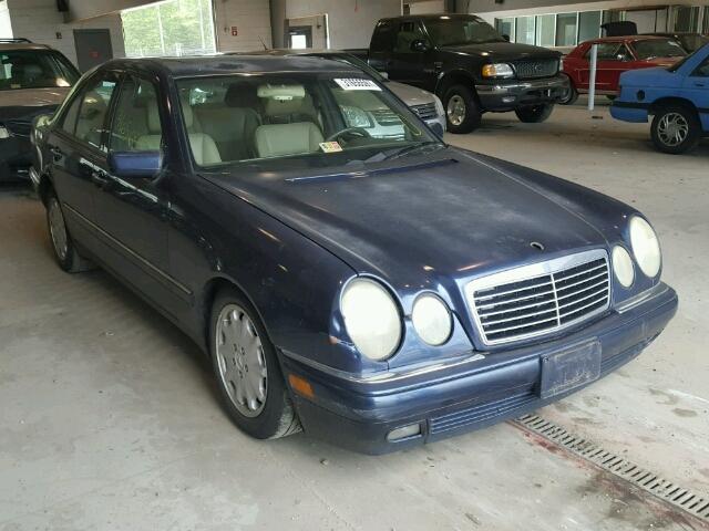 WDBJF55F8VA332118 - 1997 MERCEDES-BENZ E 320 BLUE photo 1