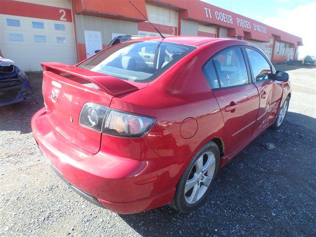 JM1BK123651286213 - 2005 MAZDA 3 RED photo 4