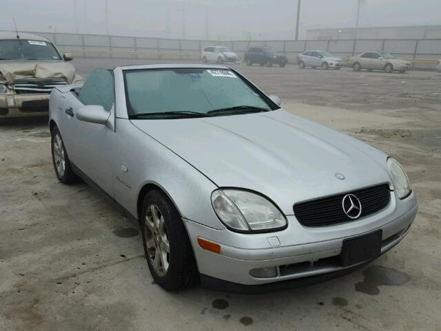 WDBKK47F9WF076504 - 1998 MERCEDES-BENZ SLK 230 KO SILVER photo 1