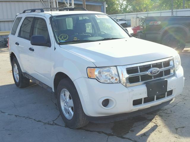 1FMCU0C77CKC47885 - 2012 FORD ESCAPE XLS WHITE photo 1