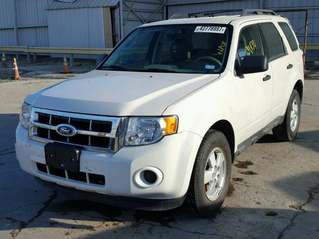 1FMCU0C77CKC47885 - 2012 FORD ESCAPE XLS WHITE photo 2