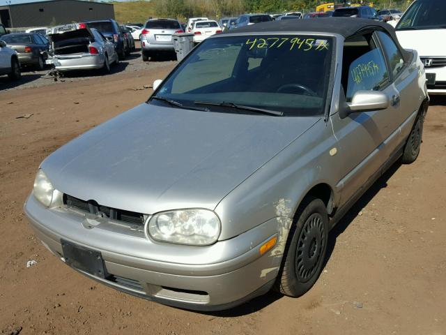 3VWCC21V6YM809437 - 2000 VOLKSWAGEN CABRIO GL SILVER photo 2