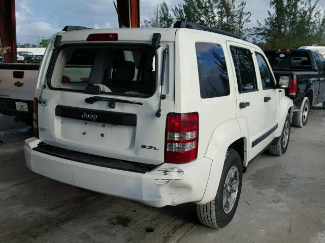 1J8GP28K08W218467 - 2008 JEEP LIBERTY SP WHITE photo 4