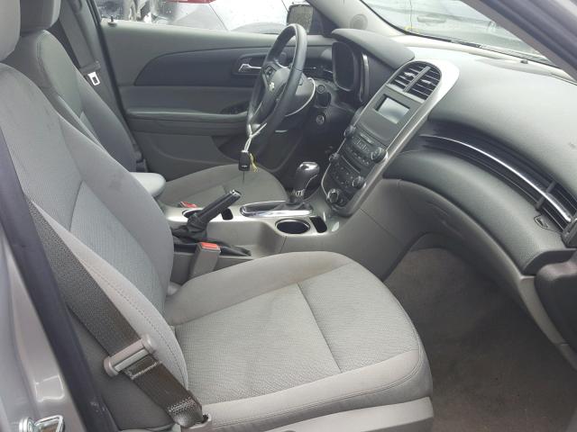 1G11B5SL1FF293845 - 2015 CHEVROLET MALIBU LS ვერცხლისფერი ფოტო 5