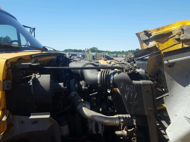 1FDYF80E8VVA07554 - 1997 FORD F800 YELLOW photo 7