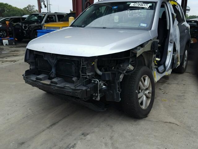 WVGAV3AX2DW606952 - 2013 VOLKSWAGEN TIGUAN SILVER photo 9