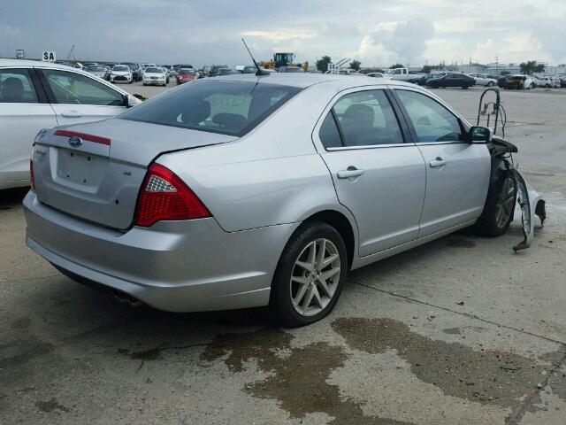 3FAHP0HA9CR260581 - 2012 FORD FUSION SE SILVER photo 4