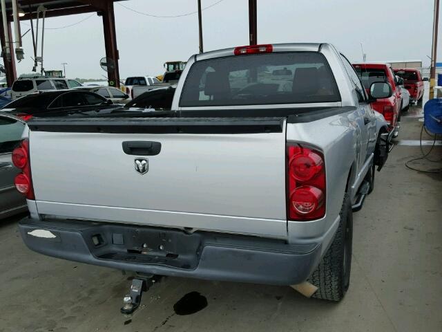 1D7HA16K28J152470 - 2008 DODGE RAM 1500 SILVER photo 4