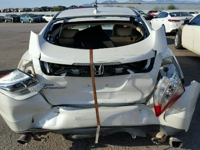 5J6TF2H57AL008226 - 2010 HONDA ACCORD CRO WHITE photo 9