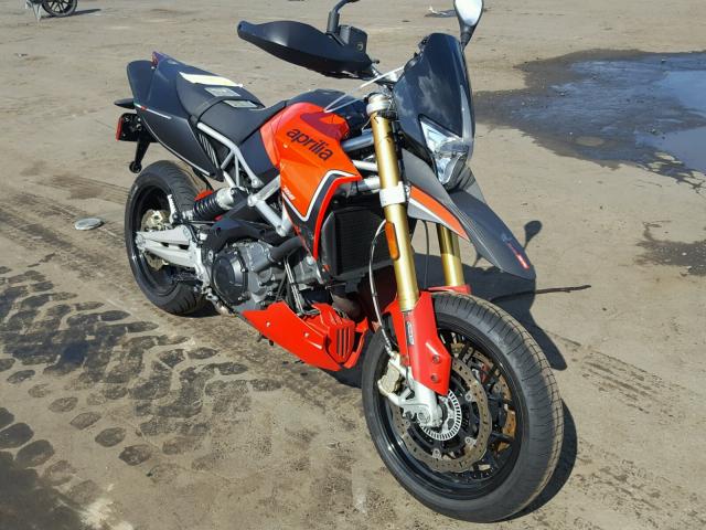 ZD4SMC01XES000112 - 2014 APRILIA DORSODURO RED photo 1