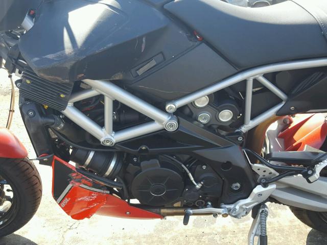 ZD4SMC01XES000112 - 2014 APRILIA DORSODURO RED photo 7