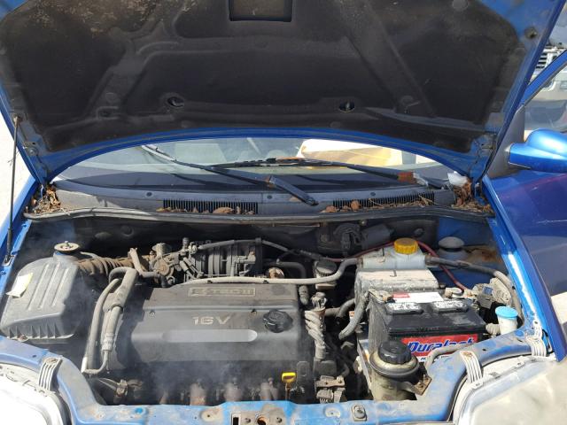 KL1TJ62684B185785 - 2004 CHEVROLET AVEO LS BLUE photo 7