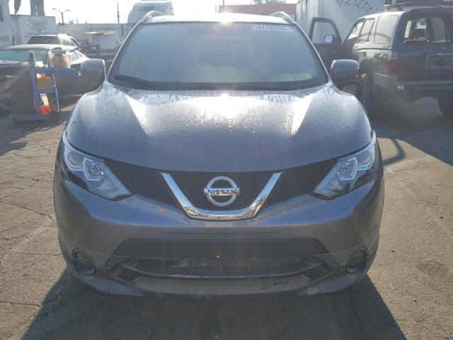 JN1BJ1CP3JW104973 - 2018 NISSAN ROGUE SPOR GRAY photo 9