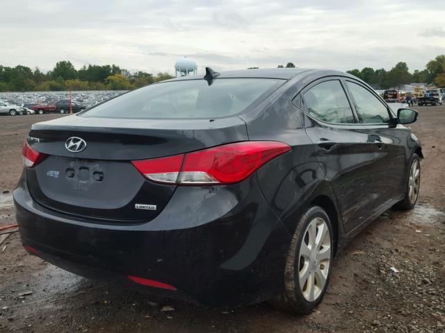 5NPDH4AE8DH335396 - 2013 HYUNDAI ELANTRA BLACK photo 4