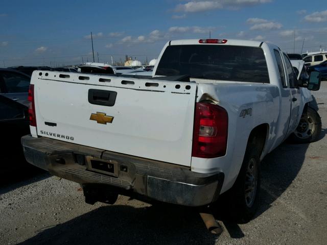 1GC2KVCG2DZ146796 - 2013 CHEVROLET SILVERADO WHITE photo 4