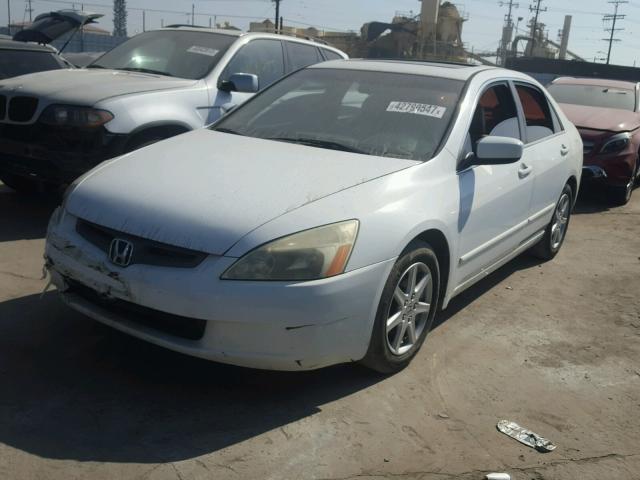 1HGCM66573A065760 - 2003 HONDA ACCORD WHITE photo 2